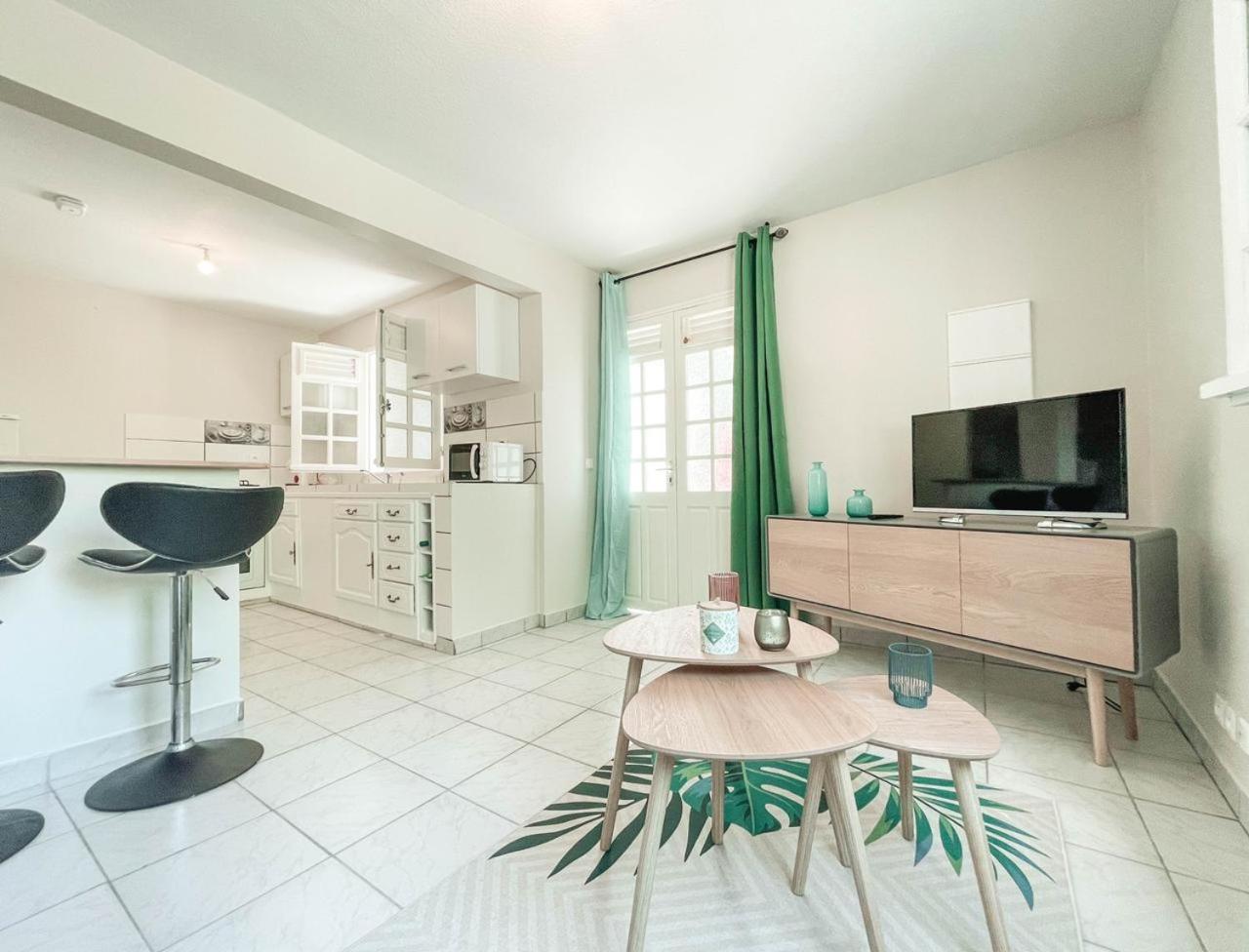 Villas Aumis 2Mr フォール＝ド＝フランス エクステリア 写真
